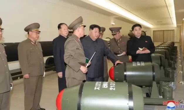 كوريا الشمالية تكشف عن أول دليل على امتلاك أسلحة نووية تكتيكية
