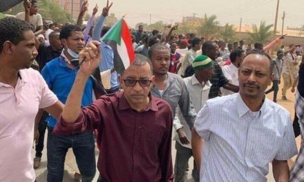 إعادة انتخاب عمر الدقير لولاية رئاسية ثانية بحزب المؤتمر السوداني