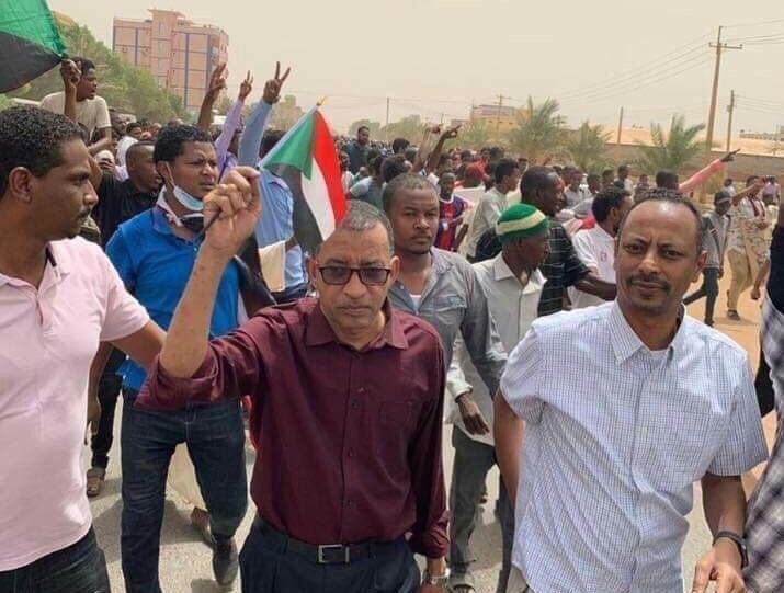 إعادة انتخاب عمر الدقير لولاية رئاسية ثانية بحزب المؤتمر السوداني