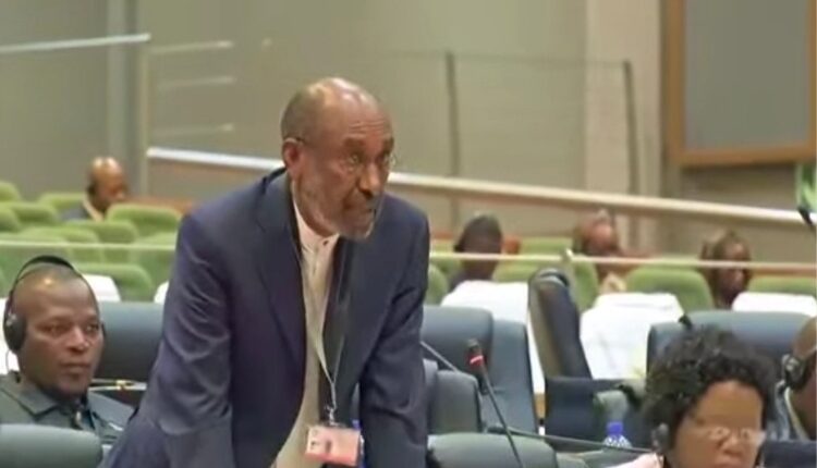 السيناتور الصومالي عبد إسماعيل سمتر يهاجم السياسة الإماراتية في إفريقيا ويدعو لفرض عقوبات عليها…