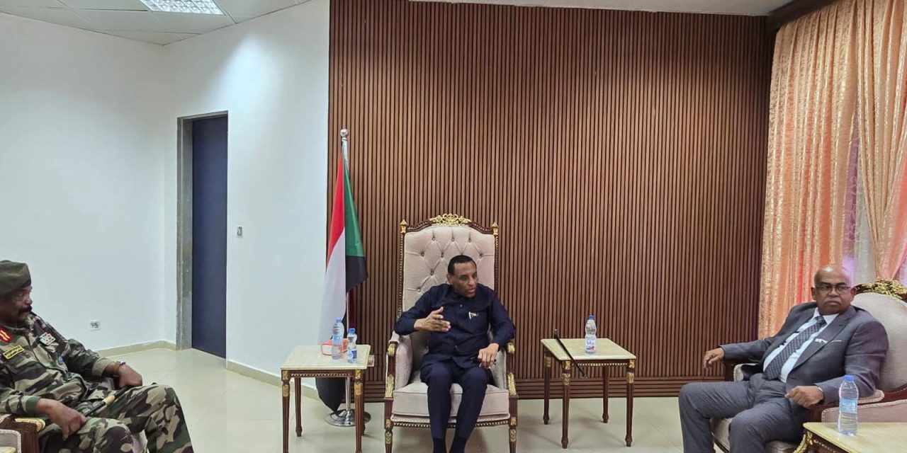 رئيس الوزراء يبدأ زيارة تفقدية إلى الولاية الشمالية