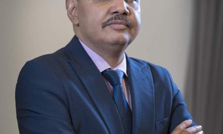 تشاد تحتجز يوسف عزت المستشار السابق لقائد الدعم السريع