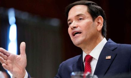 وزير الخارجية الأمريكي يحذر بشدة من تداعيات حرب السودان