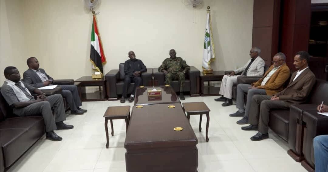 والي الخرطوم يلتقي بمكتبه والي شمال دارفور