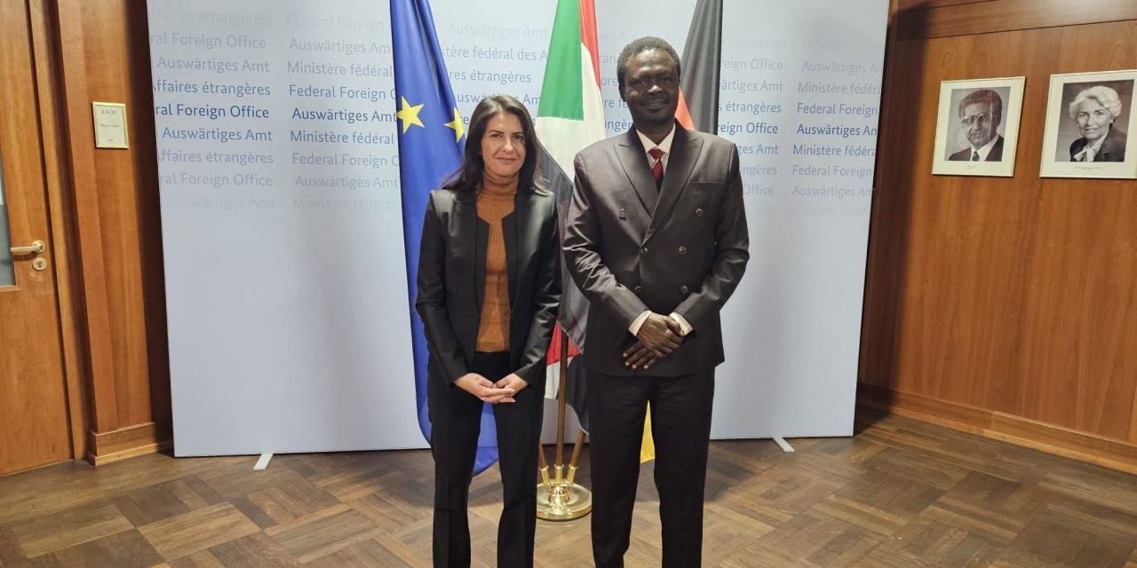 مناوي يهاجم الإمارات في برلين ويحدد شروط الهدنة