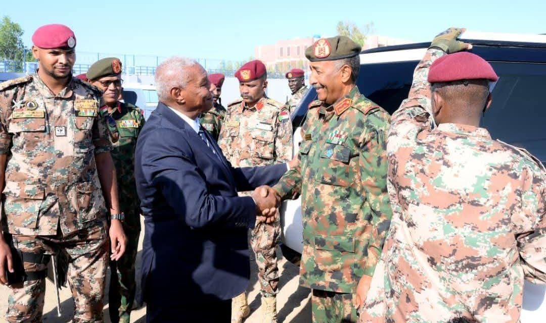 البرهان يفتتح مركز الفريق أول شرطة خالد حسان محيي الدين لاستخراج الوثائق الثبوتية