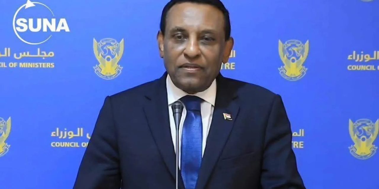 الدكتور كامل إدريس يتوجه إلى الولايات المتحدة الأمريكية