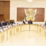 مجلس الوزراء يوجه 11 وزارة للإنتقال إلى الخرطوم