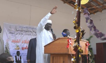 عقار يفند مزاعم الحرب ويؤكد: الصراع يهدف لتغيير ديمغرافية السودان