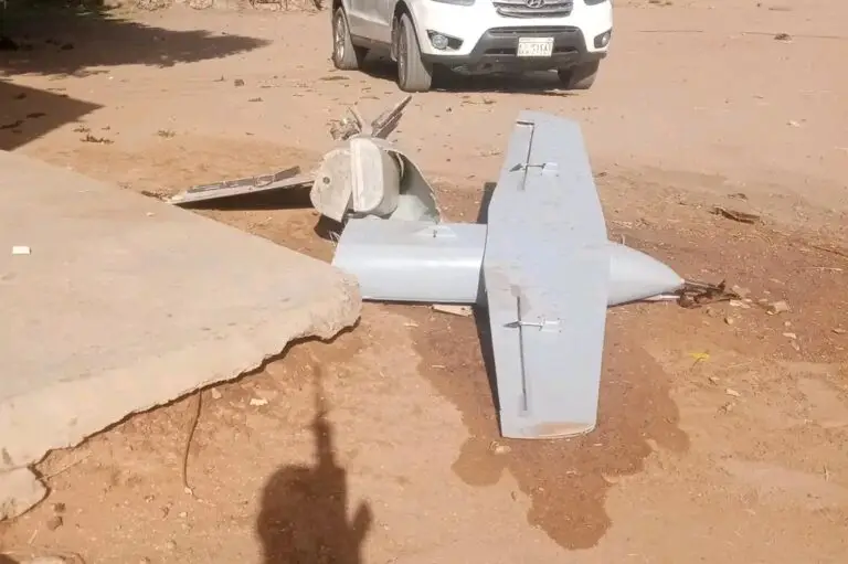 الدفاعات الأرضية تسقط عشرات المسيرات الموجهة نحو قلب الأبيض