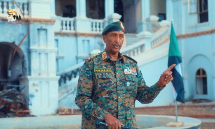 البرهان يهنئ الشعب السوداني بمناسبة الذكرى الـ 70 لاستقلال السودان المجيد…