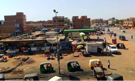 الخرطوم تتحرك لإعادة الانضباط للأسواق والميناء البري