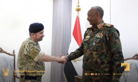 البرهان يبحث مع وفد بريطانيا سبل إنهاء الصراع وتحقيق الإستقرار