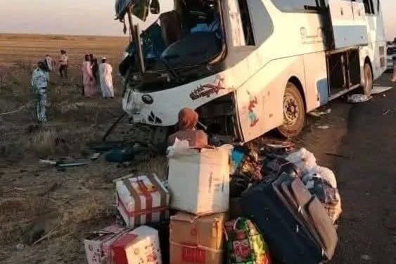 فاجعة على طريق كوستي: مصرع 13 وإصابة 52 في تصادم مروع بين بصين سفريين