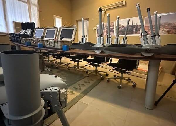 اختراق أمني نوعي: الأجهزة الأمنية تضع يدها على (عصب إتصالات) المليشيا بالخرطوم