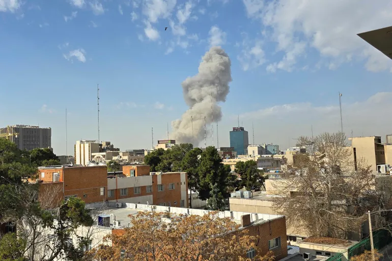 خارطة النيران تتسع: تفاصيل الهجوم الأمريكي والإسرائيلي على إيران