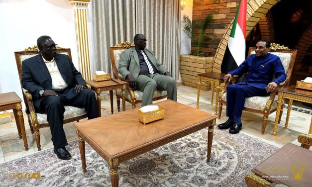 رئيس الوزراء يقف على مجمل الأوضاع بإقليم النيل الأزرق