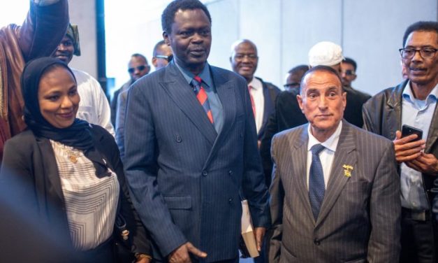 مناوي يصل سويسرا ويبدأ جولة لقاءات مع برلمانيين ومنظمات دولية…