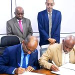 وزارة المالية توقع عقد مع بنك النيلين لتقديم خدمة ايصالي