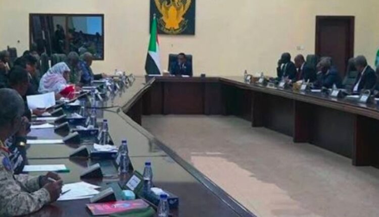 مجلس الوزراء يضرب بيد من حديد: إلغاء 55 نقطة تحصيل غير قانونية بالولايات…