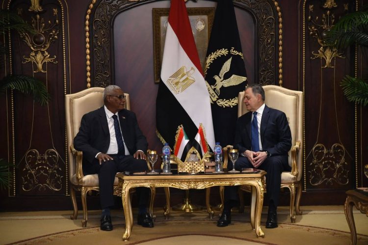 تنسيق أمني رفيع: وزيرا داخلية السودان ومصر يبحثان بالقاهرة تعزيز الشراكة وتبادل الخبرات
