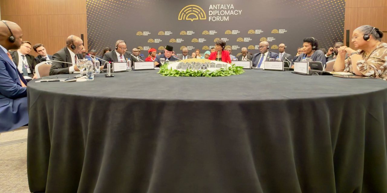 وزير الخارجية السوداني من أنطاليا: الأطماع الخارجية في ثروات السودان هي المحرك الرئيس للحرب…